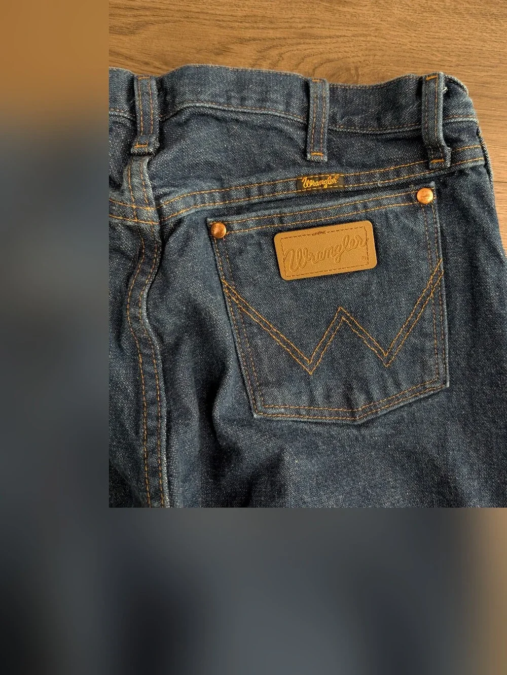 Men's 33 X 32 Wrangler Jeans